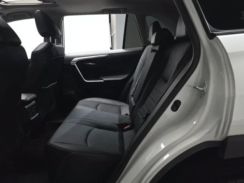 Toyota Rav4  2.5 2Wd, снимка 11 - Автомобили и джипове - 56131147