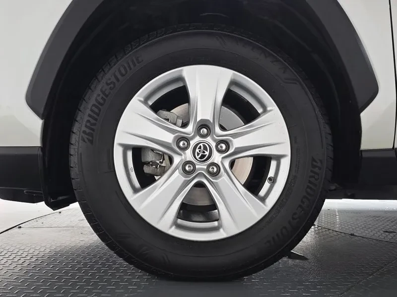 Toyota Rav4  2.5 2Wd, снимка 4 - Автомобили и джипове - 56131147