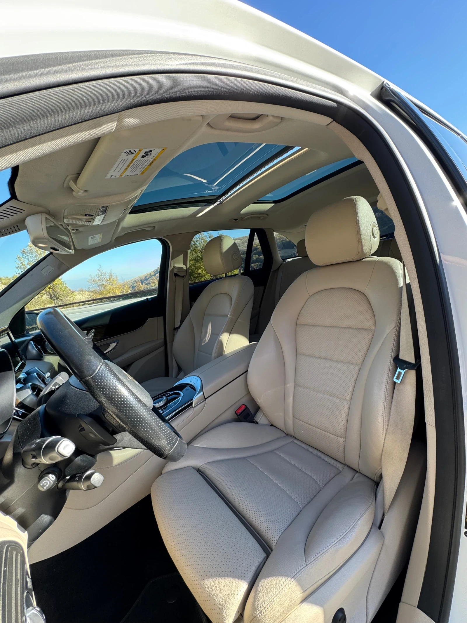 Mercedes-Benz GLC 300 4MATIC | 1 СОБСТВЕНИК | 56 000км | СЕРВИЗНА - изображение 5