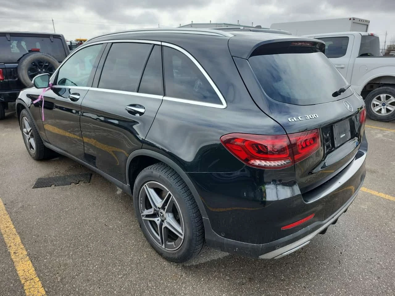 Mercedes-Benz GLC 300  CARFAX, снимка 4 - Автомобили и джипове - 53996836