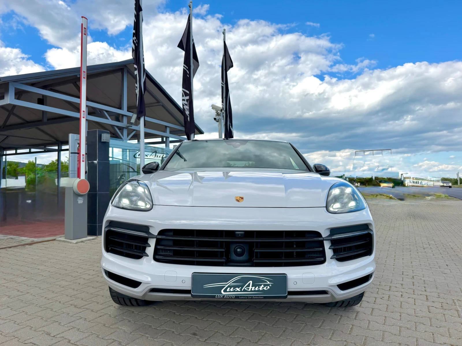 Porsche Cayenne COUPE#PLUG-IN HYBRID#MATRIX#SOFTCLOSE#76700KM, снимка 5 - Автомобили и джипове - 54599870