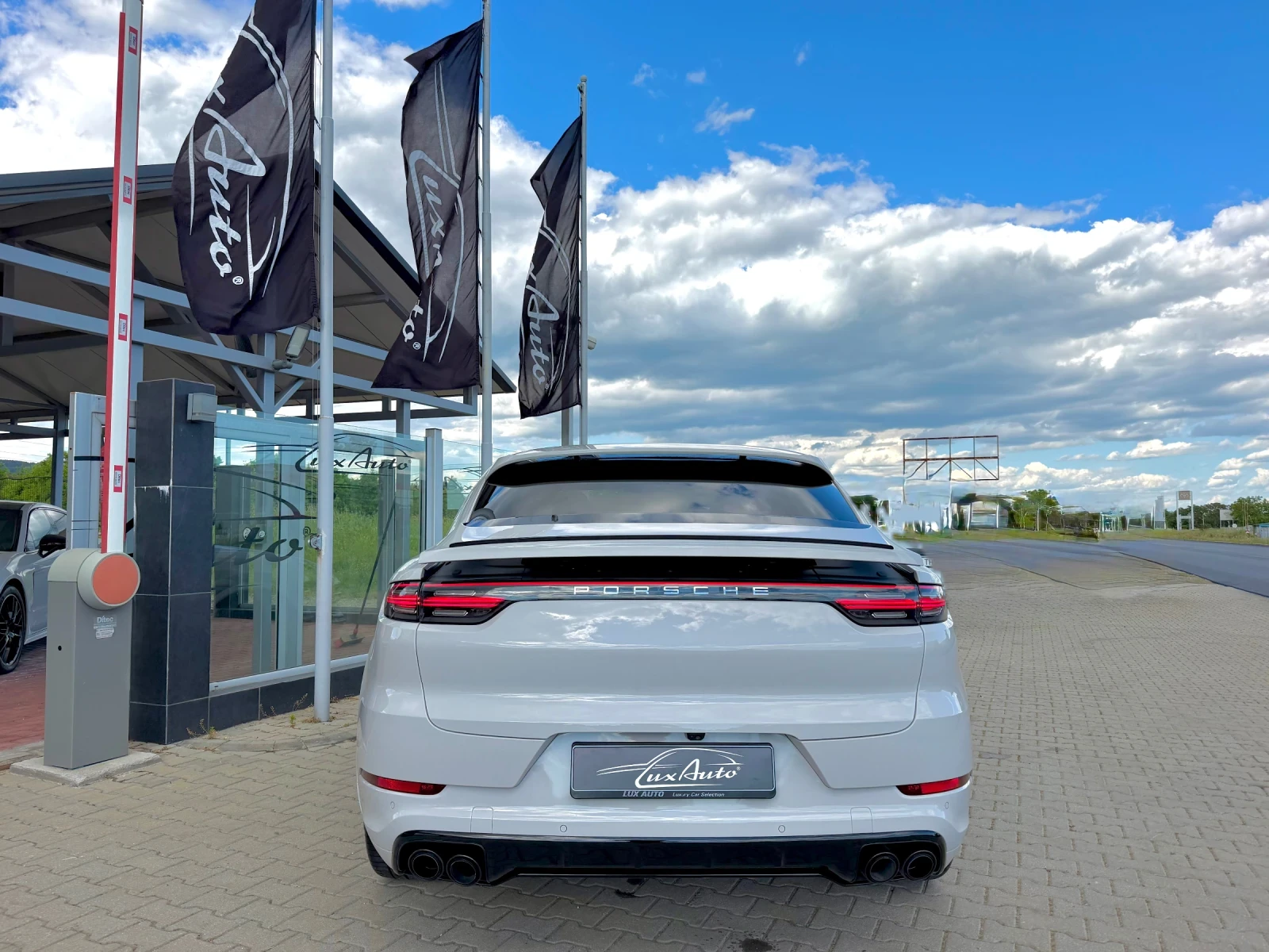 Porsche Cayenne COUPE#PLUG-IN HYBRID#MATRIX#SOFTCLOSE#76700KM, снимка 6 - Автомобили и джипове - 54599870