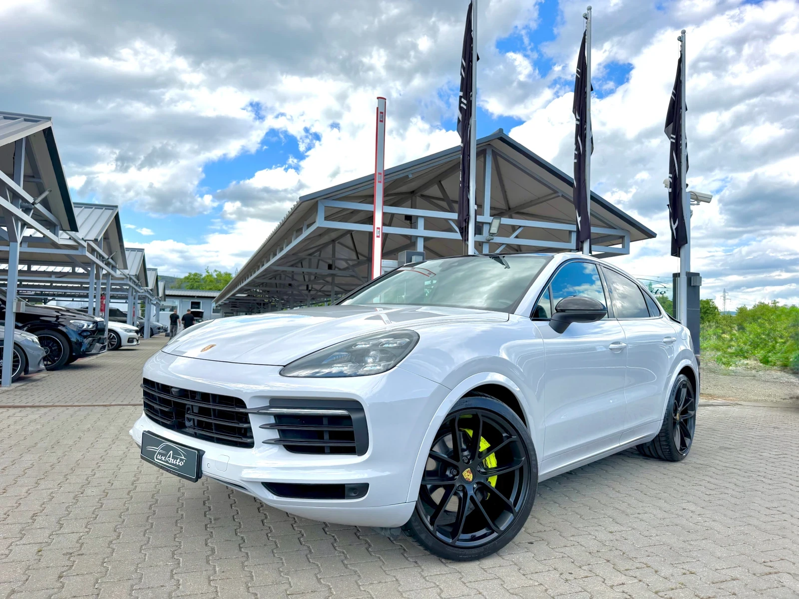 Porsche Cayenne COUPE#PLUG-IN HYBRID#MATRIX#SOFTCLOSE#76700KM, снимка 2 - Автомобили и джипове - 54599870