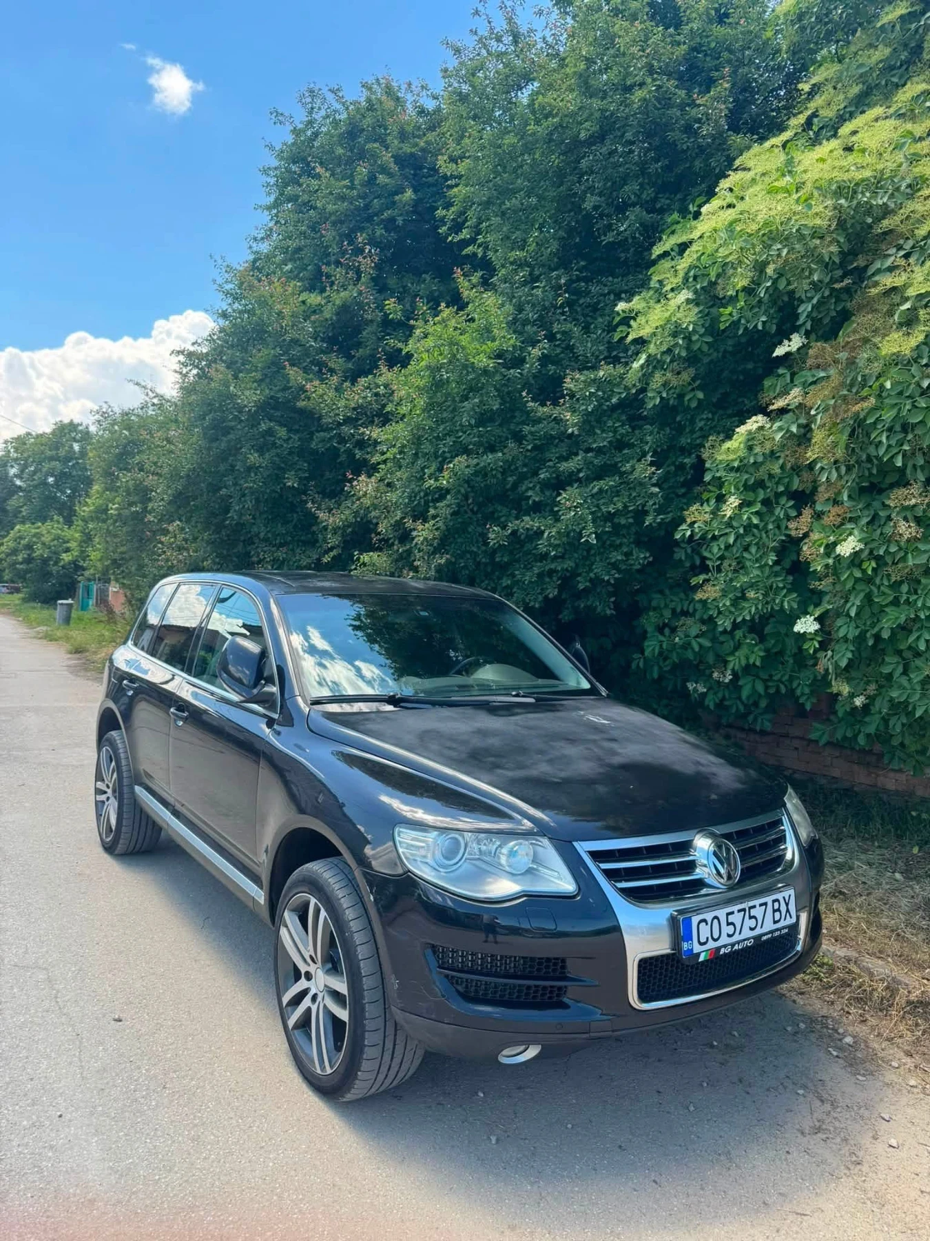 VW Touareg 3.0 224 Ръчка!, снимка 3 - Автомобили и джипове - 55295747
