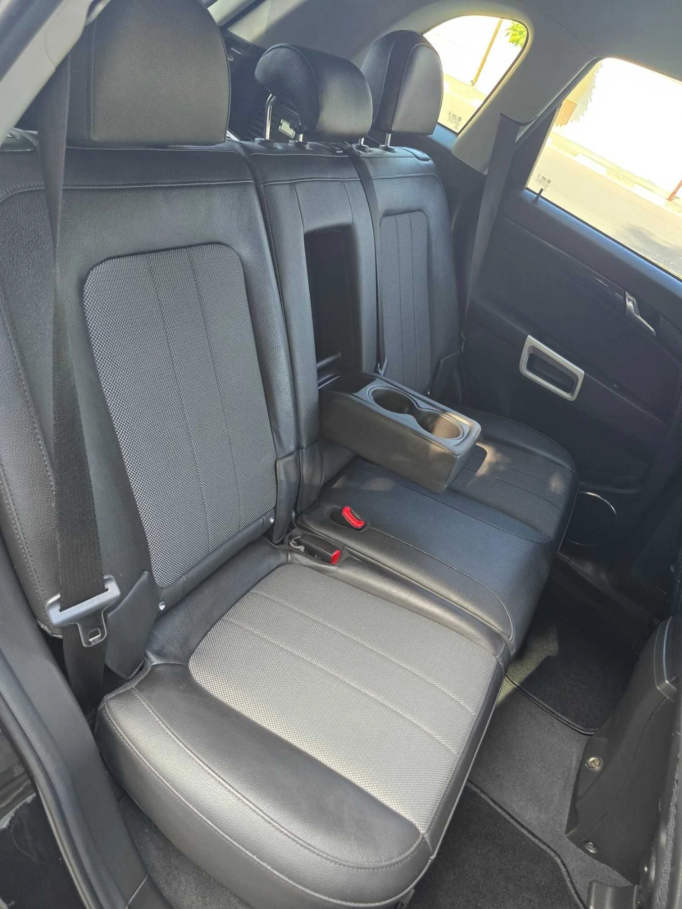 Opel Antara 2.2 CDI, снимка 11 - Автомобили и джипове - 55997719