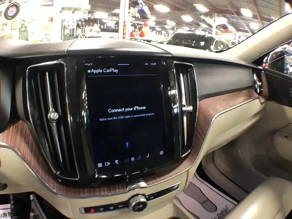 Volvo XC60 Recharge T8 eAWD Inscription Expression | PHEV, снимка 9 - Автомобили и джипове - 56213596