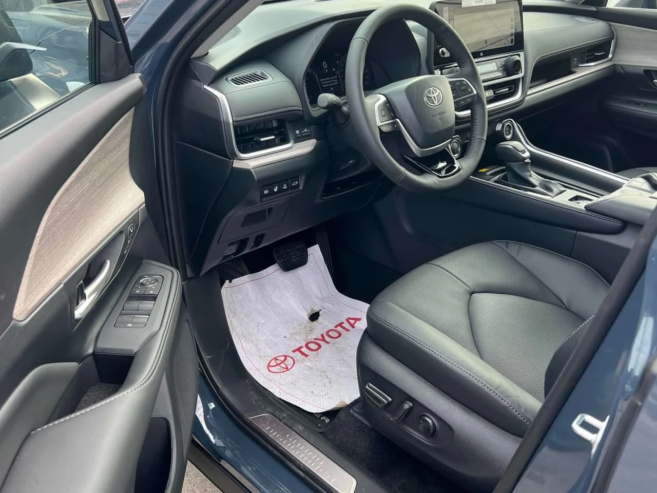 Toyota Highlander * Hybrid * CARFAX * ����� �� ����������� | Mobile.bg � ����������� 5