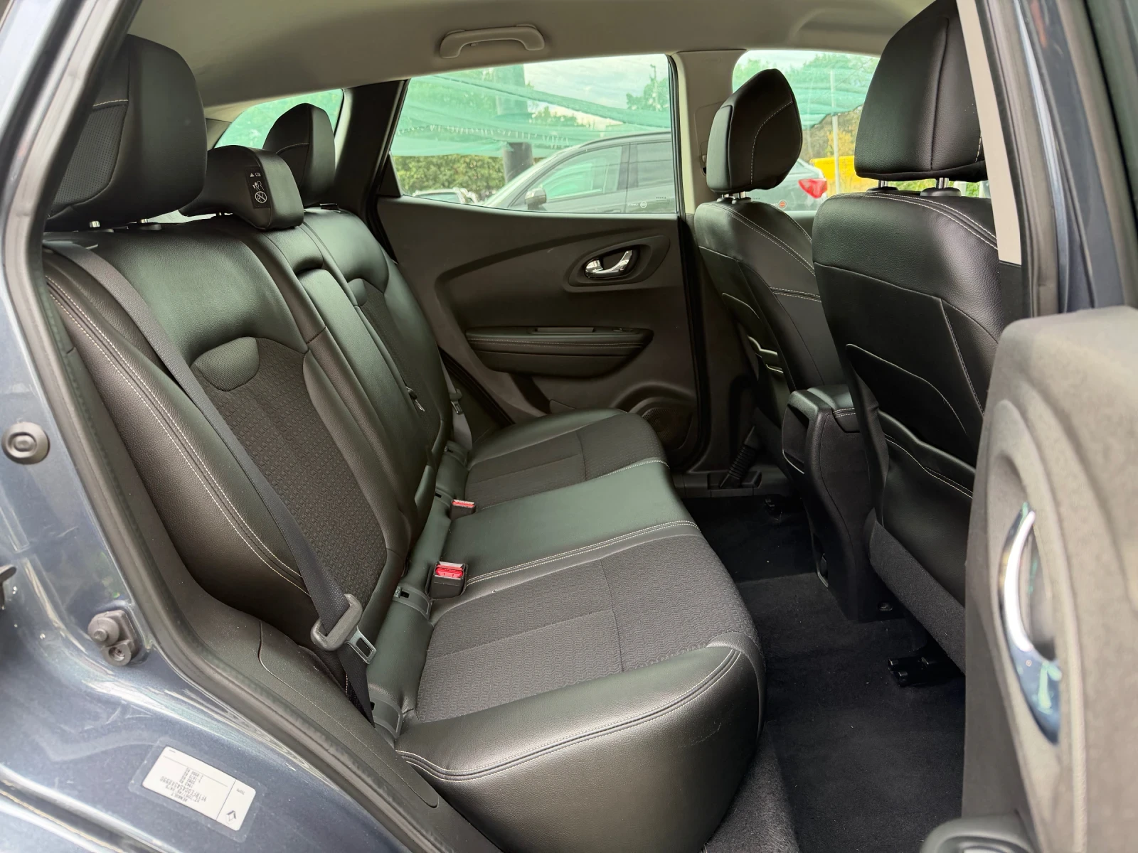 Renault Kadjar 1.5 DCI LED EURO6B, снимка 15 - Автомобили и джипове - 56269291