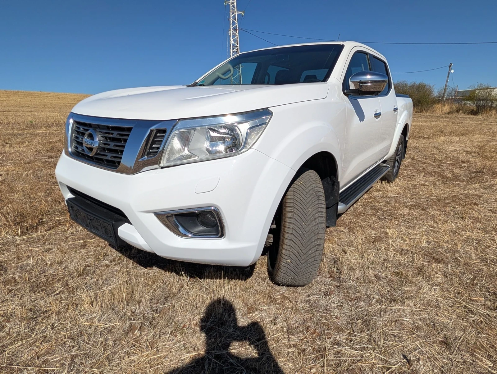 Nissan Navara, снимка 13 - Автомобили и джипове - 56363570