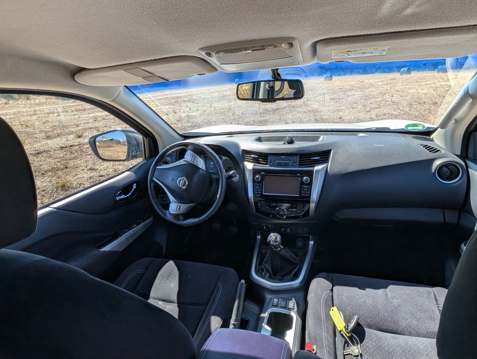 Nissan Navara, снимка 8 - Автомобили и джипове - 56363570