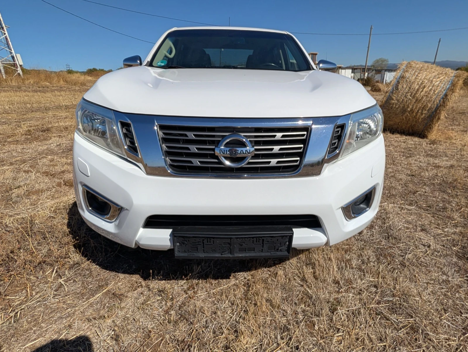 Nissan Navara, снимка 12 - Автомобили и джипове - 56363570