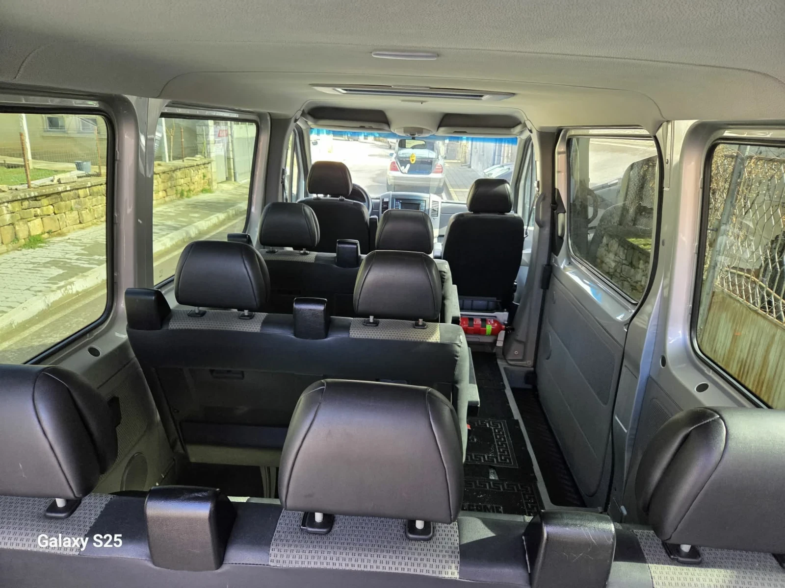 Mercedes-Benz Sprinter 215 CDI 150кс* 9Местен* ФуллЕкстри* , снимка 4 - Бусове и автобуси - 54137431