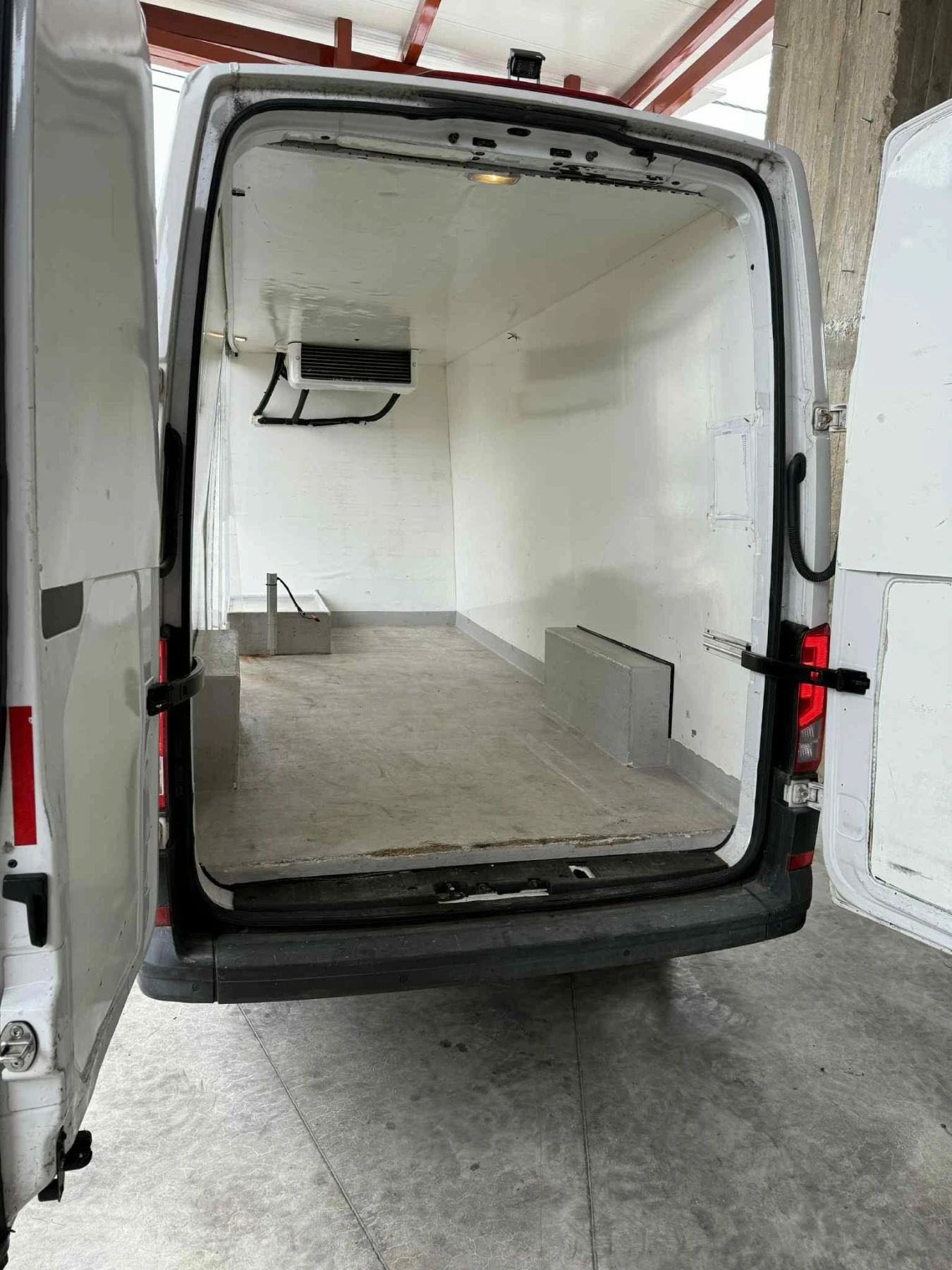 VW Crafter, снимка 5 - Бусове и автобуси - 55953475