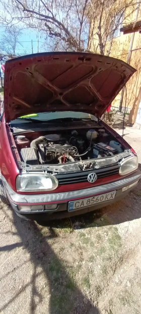 VW Golf 1.8 90 коня , снимка 4