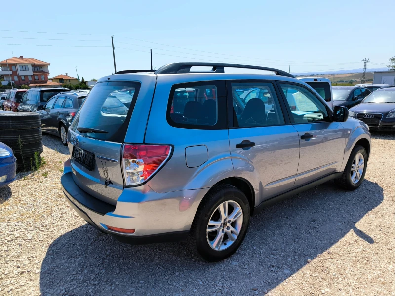 Subaru Forester 2.0I AUTOMAT, снимка 4 - Автомобили и джипове - 46955773