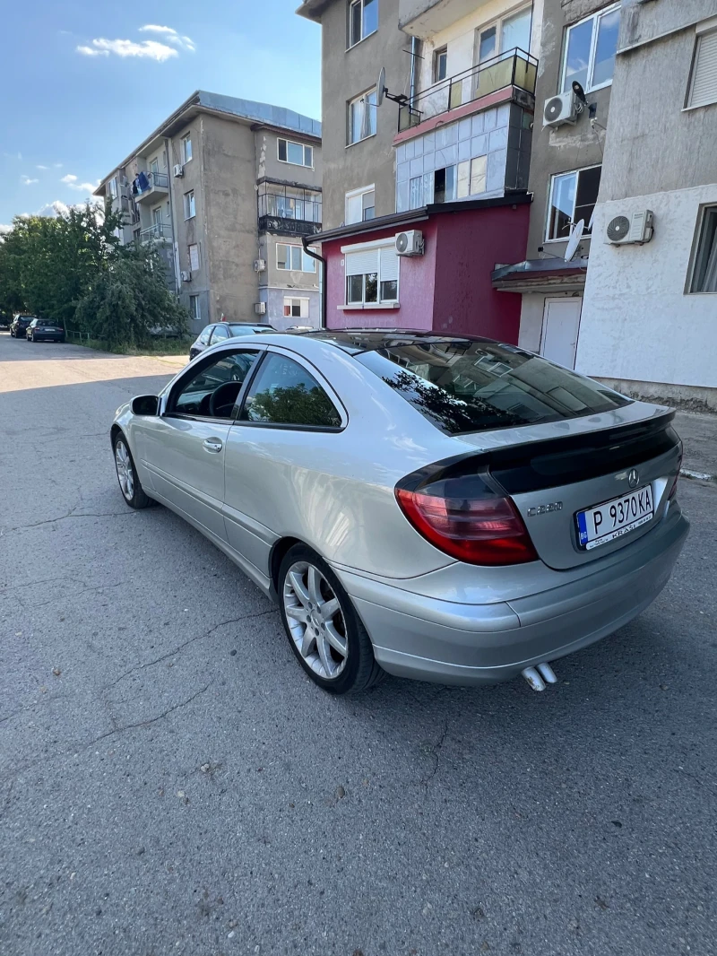 Mercedes-Benz C 220 2.2, снимка 5 - Автомобили и джипове - 47098365