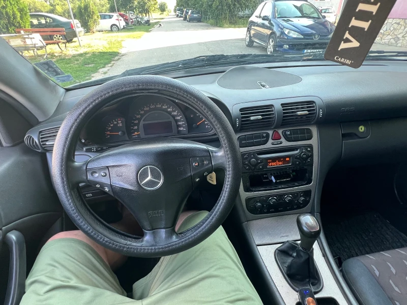 Mercedes-Benz C 220 2.2, снимка 8 - Автомобили и джипове - 47098365