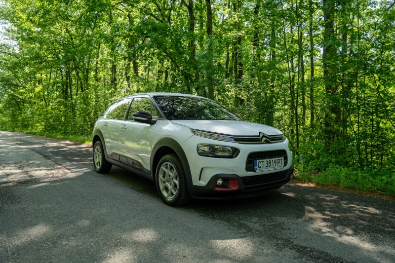 Citroen C4 Cactus 1.2 130кс. ОФЕРТА/ЛИЗИНГ/ГАРАНЦИЯ , снимка 2 - Автомобили и джипове - 47424919
