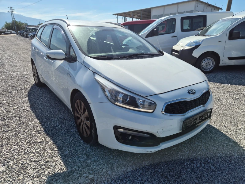 Kia Ceed 1.6 CRDI, снимка 2 - Автомобили и джипове - 47627281