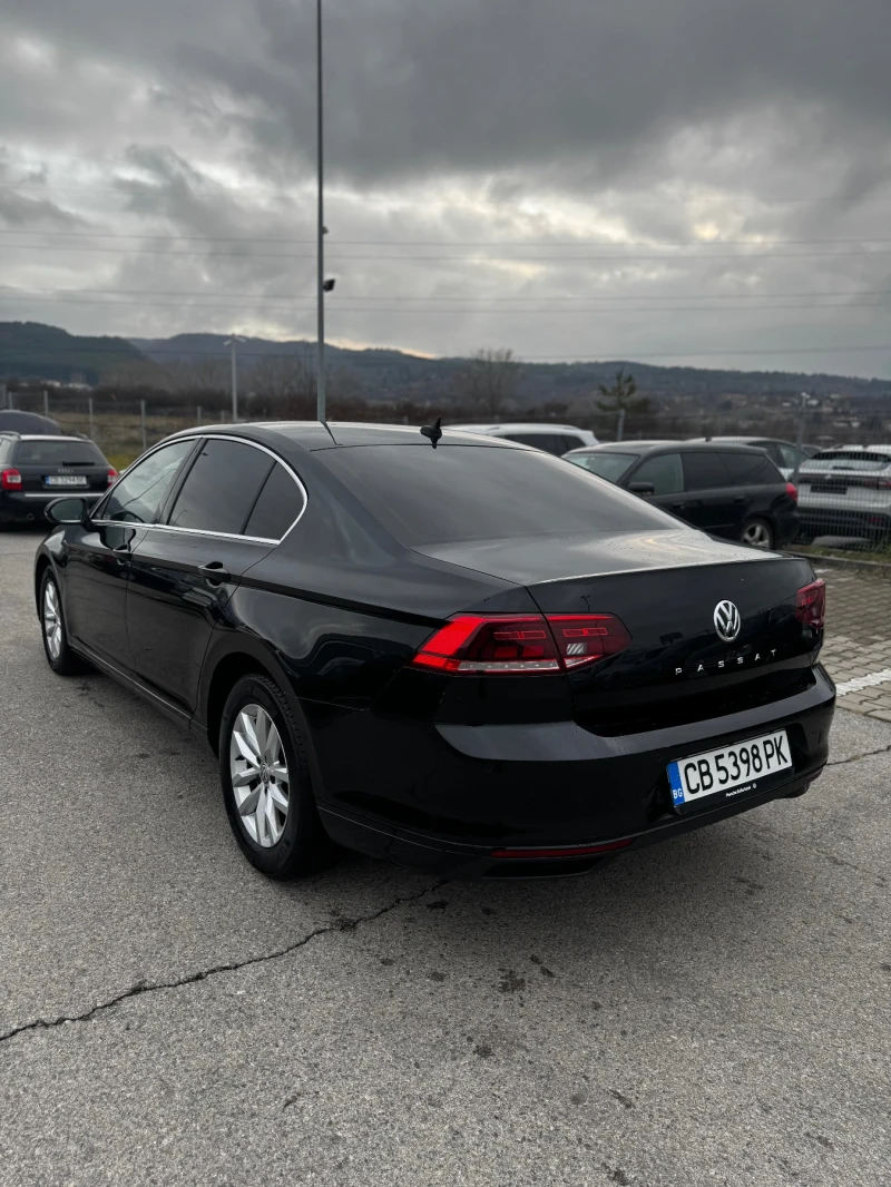 VW Passat, снимка 16 - Автомобили и джипове - 48228329