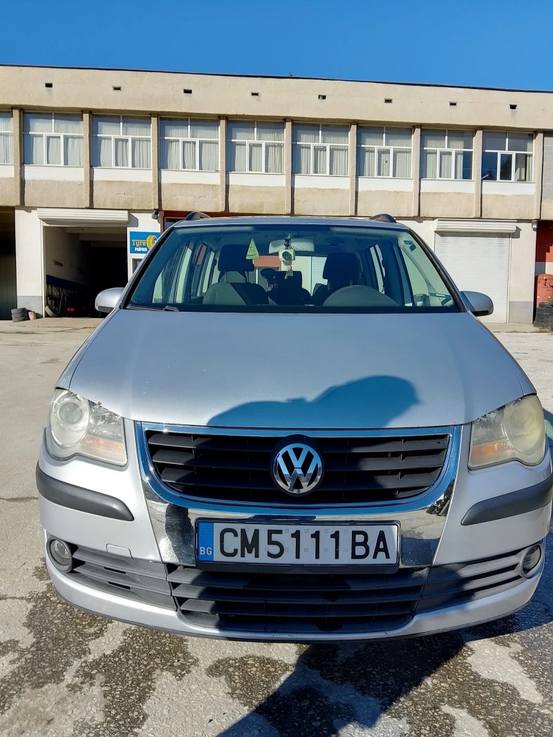 VW Touran, снимка 5 - Автомобили и джипове - 48387389