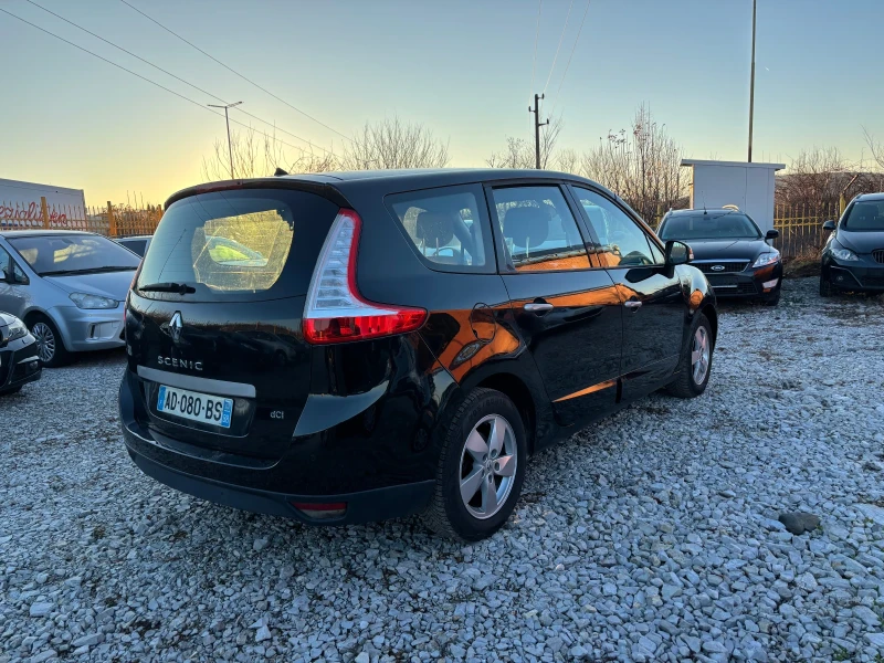 Renault Scenic 1.9-131кс, 7-местен, снимка 4 - Автомобили и джипове - 48568574