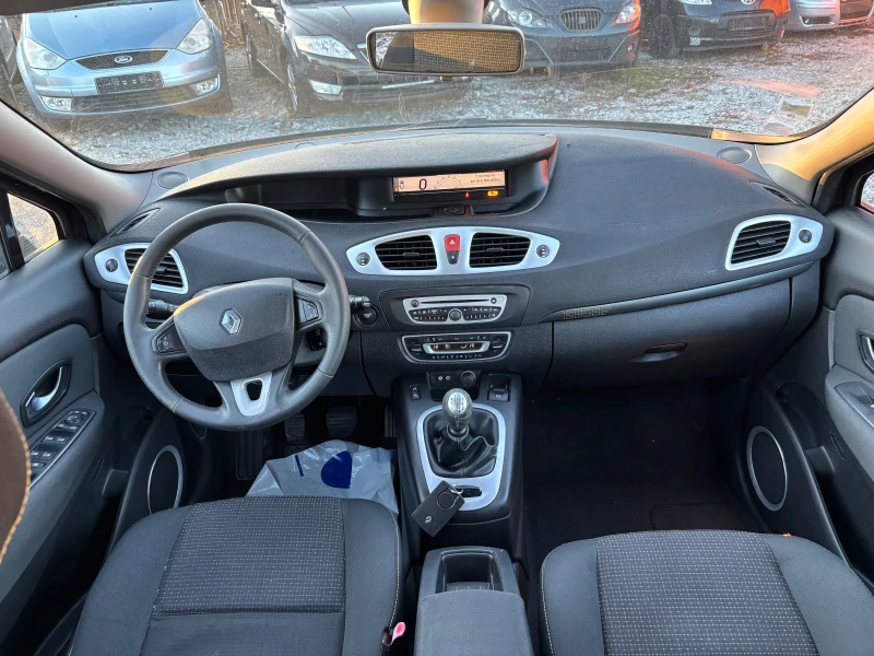 Renault Scenic 1.9-131кс, снимка 11 - Автомобили и джипове - 48568574