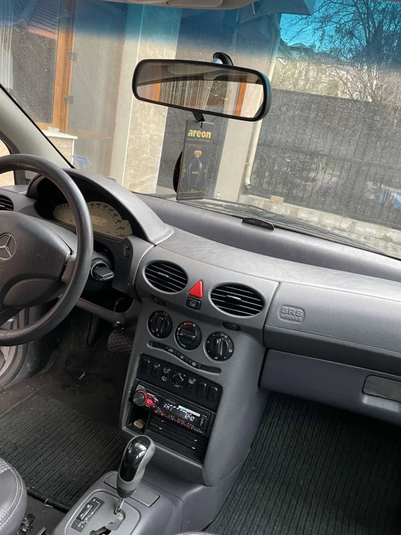 Mercedes-Benz A 190, снимка 8 - Автомобили и джипове - 49132106