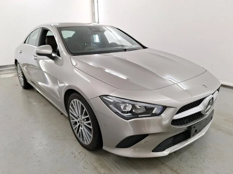Mercedes-Benz CLA 180, снимка 2 - Автомобили и джипове - 49750583