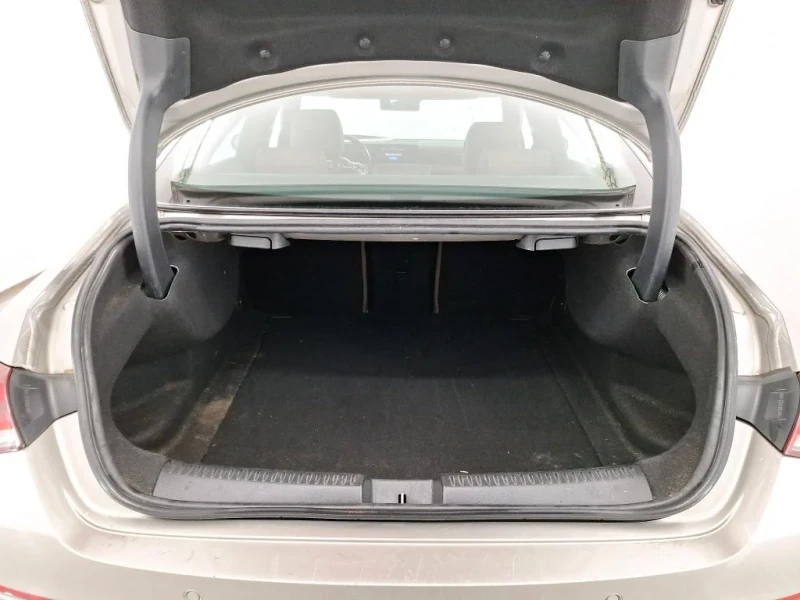 Mercedes-Benz CLA 180, снимка 7 - Автомобили и джипове - 49750583