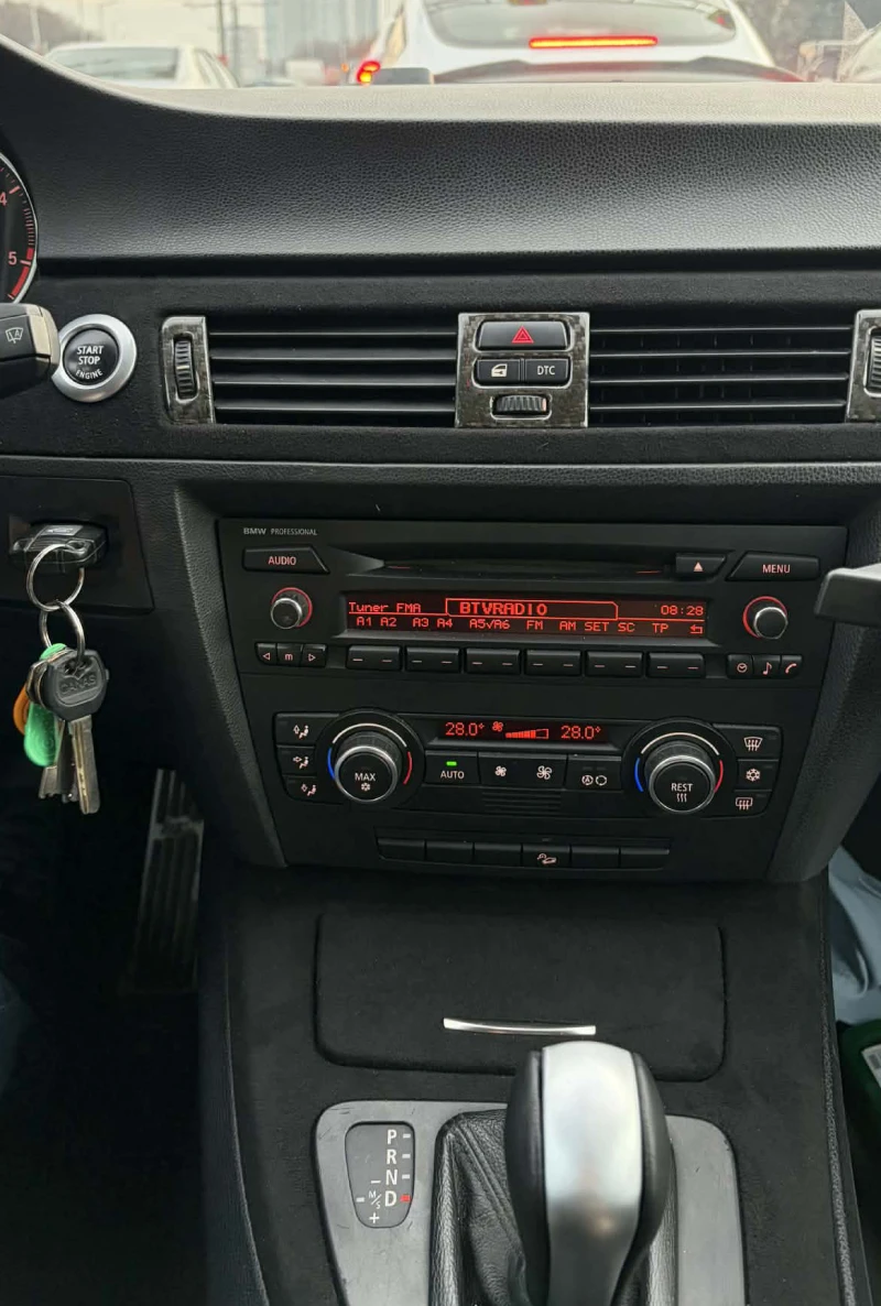 BMW 320 Автомат Mpack/FACE/X-drive, снимка 13 - Автомобили и джипове - 52718561