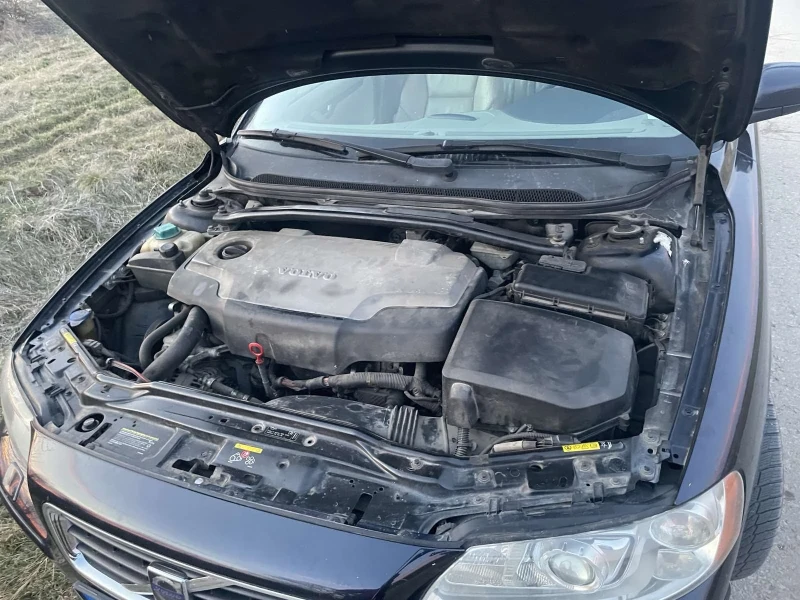 Volvo S60, снимка 2 - Автомобили и джипове - 52172313