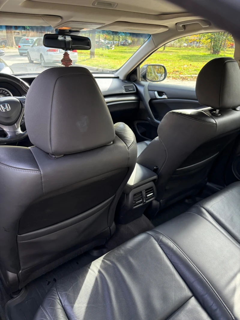 Honda Accord 8 (facelift) 2.0 i-VTEC (156 кс) 6MT, снимка 10 - Автомобили и джипове - 52542836