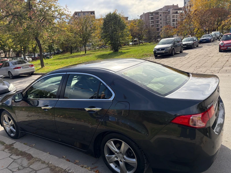 Honda Accord 8 (facelift) 2.0 i-VTEC (156 кс) 6MT, снимка 2 - Автомобили и джипове - 52542836