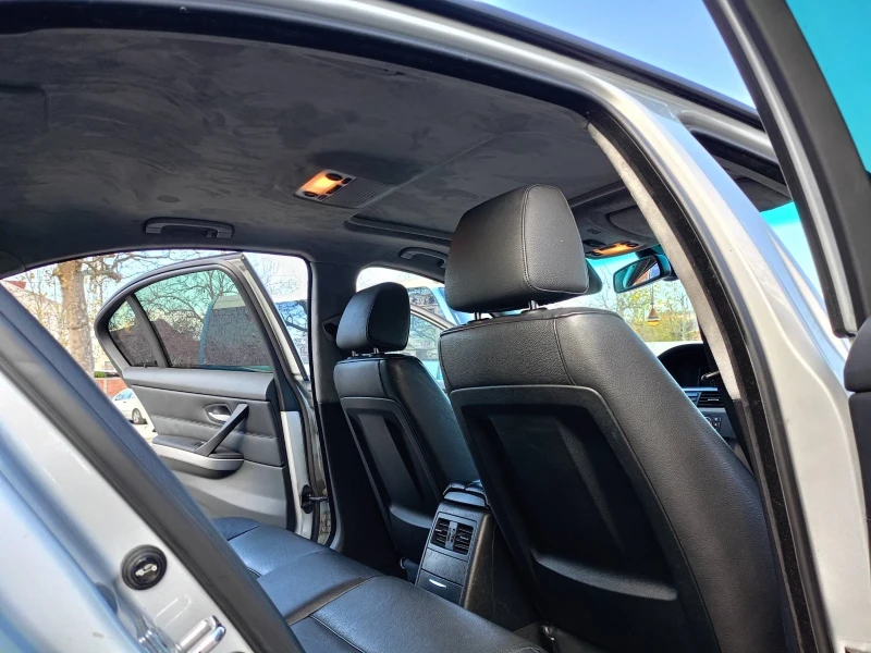 BMW 320, снимка 9 - Автомобили и джипове - 52878931