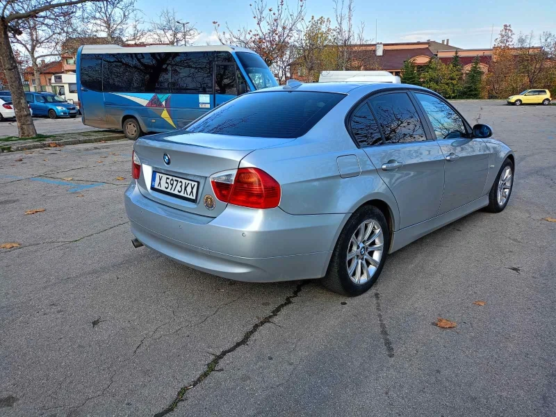 BMW 320, снимка 6 - Автомобили и джипове - 52878931