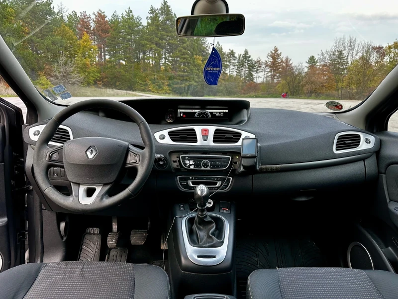 Renault Scenic 1.5dci 110к.с, снимка 14 - Автомобили и джипове - 53599372