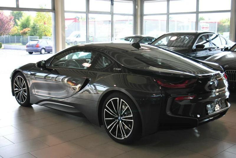 BMW i8 Coupe, снимка 5 - Автомобили и джипове - 23199289