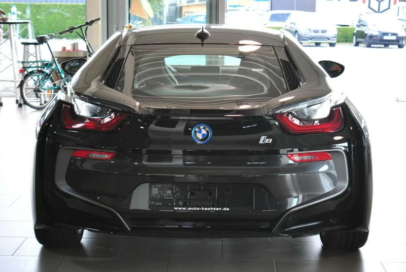 BMW i8 Coupe, снимка 7 - Автомобили и джипове - 23199289