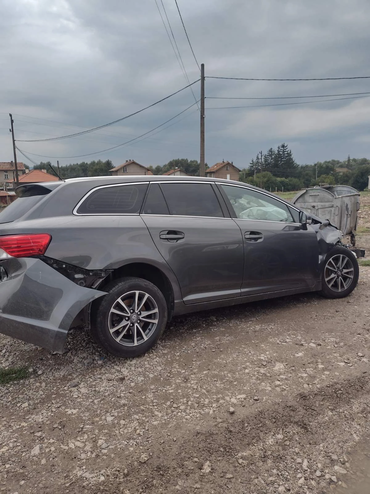 Toyota Avensis 2.0 16V - [1] 