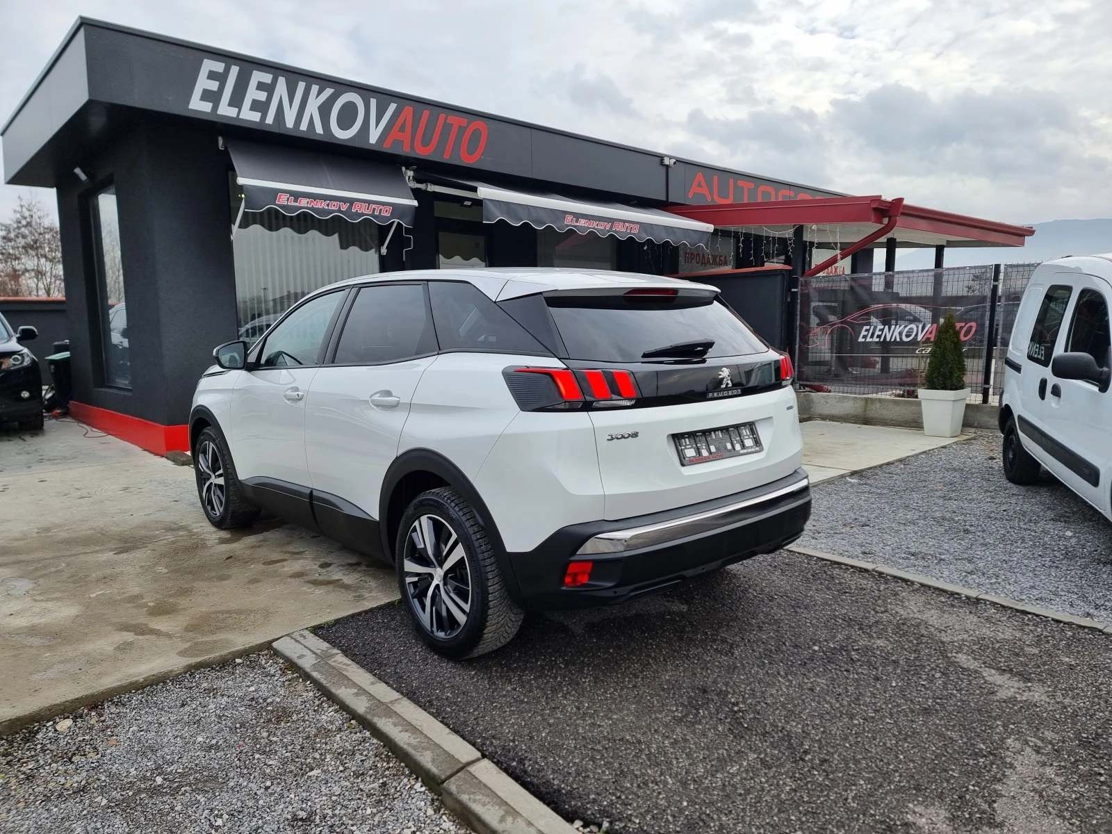 Peugeot 3008 УНИКАТ 111813км 1.2 I-131К.С EURO 6b-ШВЕЙЦАРИЯ - изображение 6