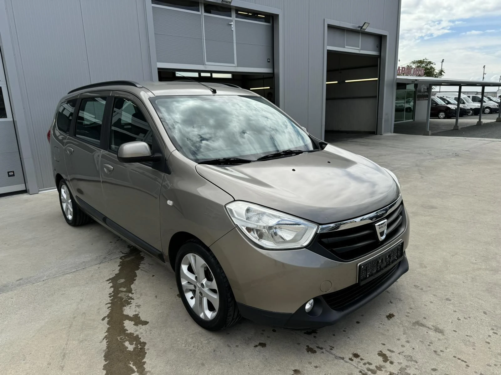 Dacia Lodgy 1.5dci 110ps 6skorosti - изображение 7