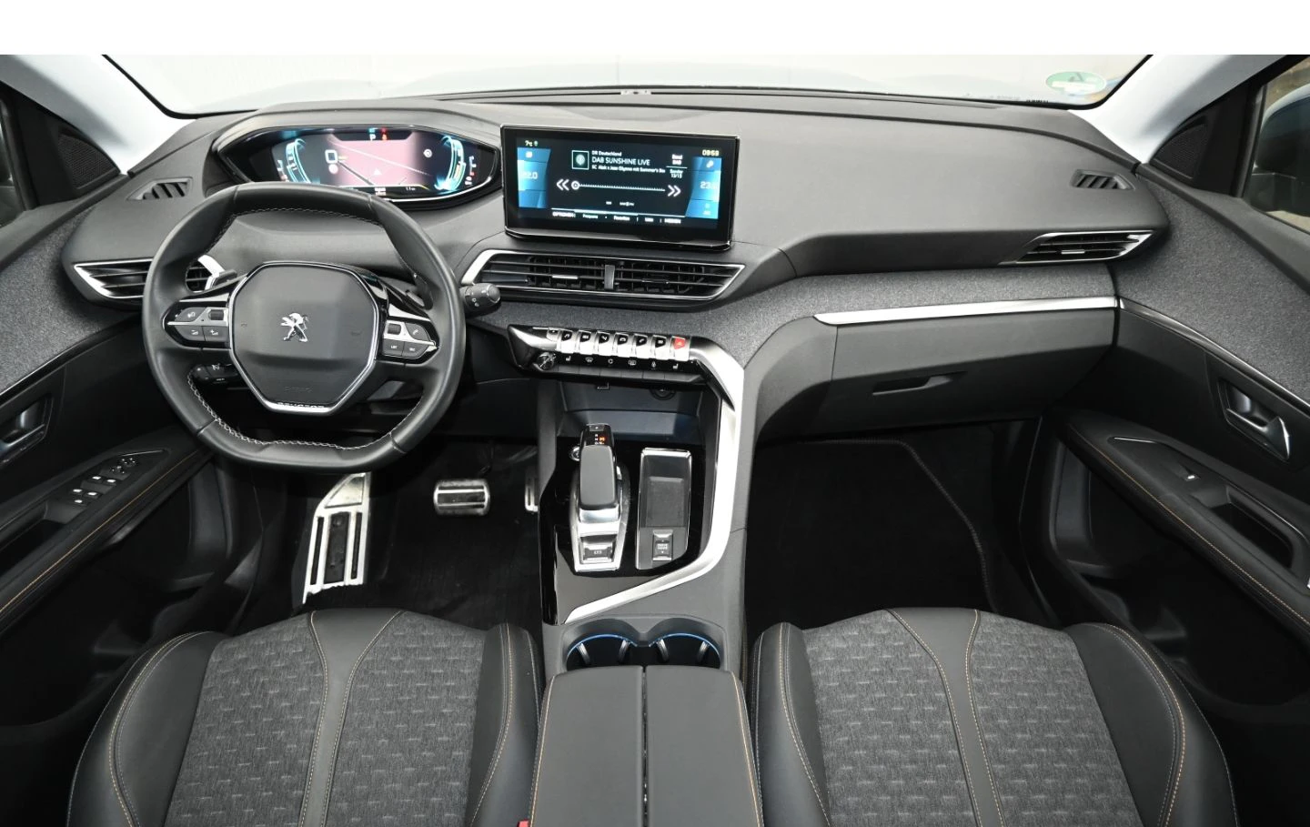 Peugeot 3008 PHEV/225HP/18''/KLESS/CAM/LED/332v - изображение 6