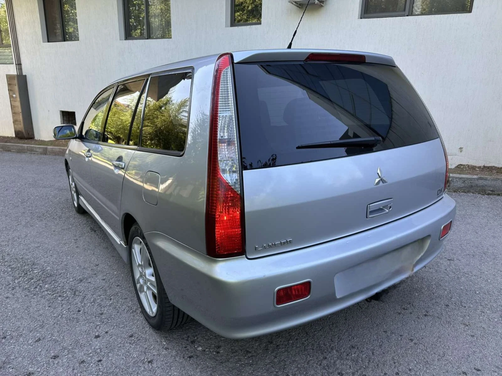 Mitsubishi Lancer 2.0i / РЕГИСТРИРАН - изображение 5