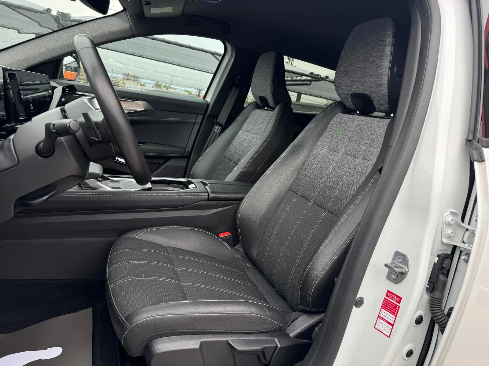 Renault Austral HYBRID* E-TECH* 197кс.* FULL LED* DISTRONIC* TOP - изображение 9
