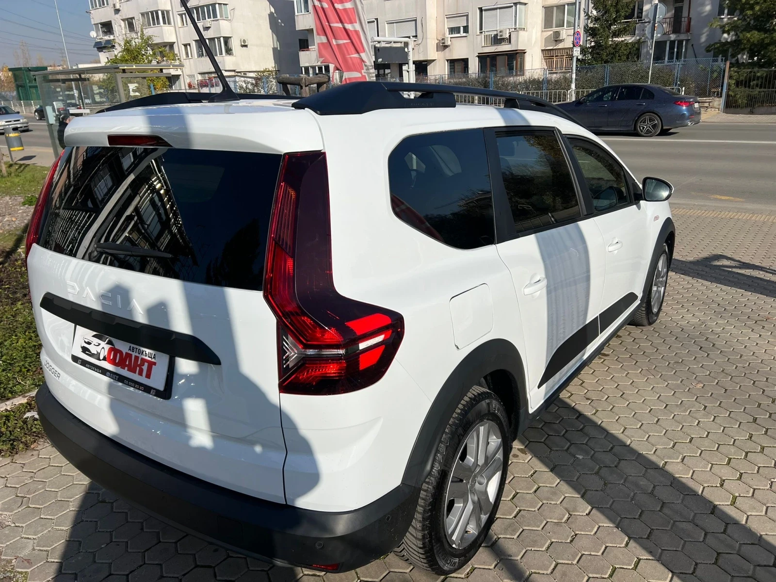 Dacia Jogger 1.0i/7MECTEH/NAVI - изображение 4
