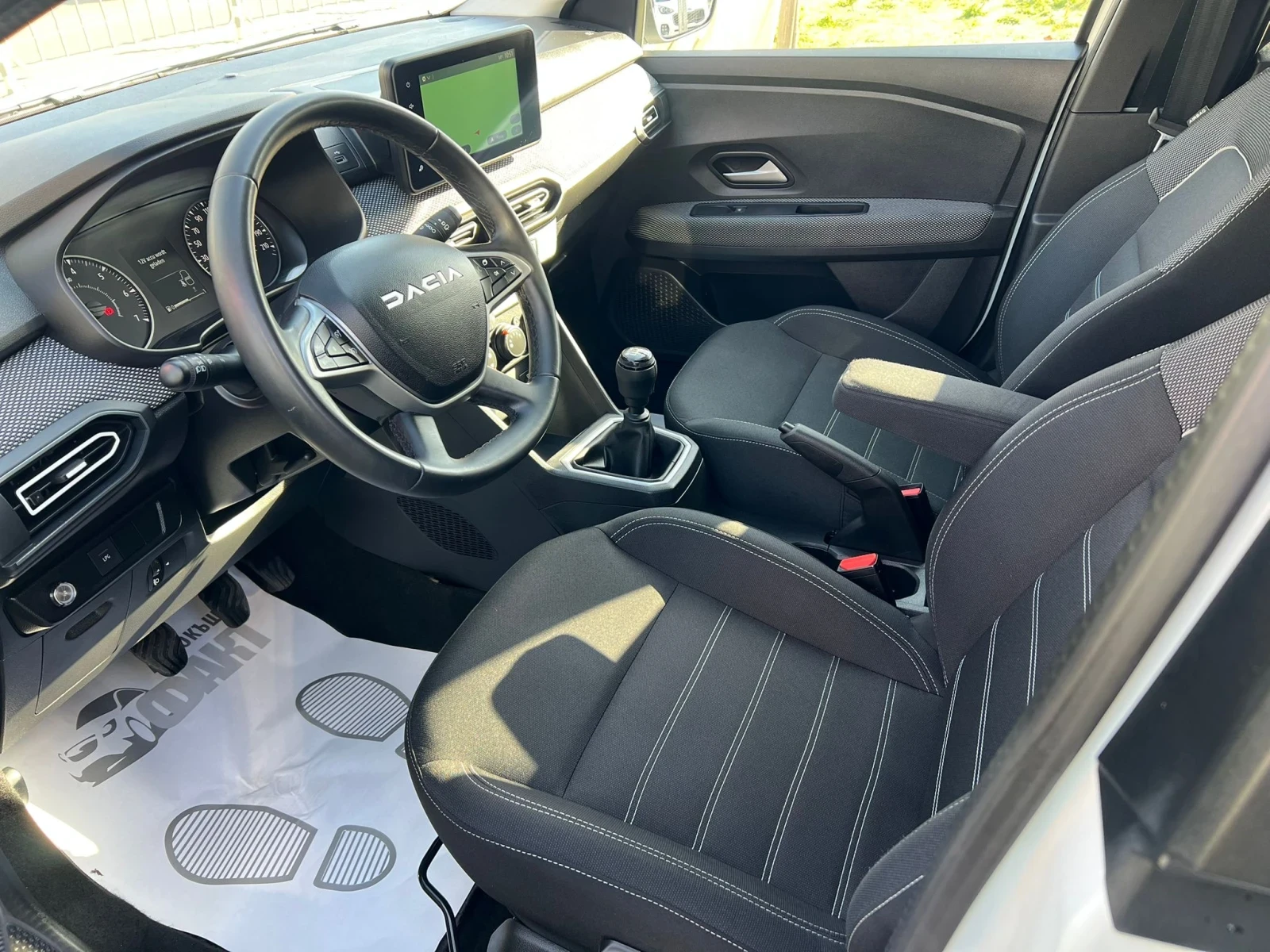 Dacia Jogger 1.0i/7MECTEH/NAVI - изображение 7