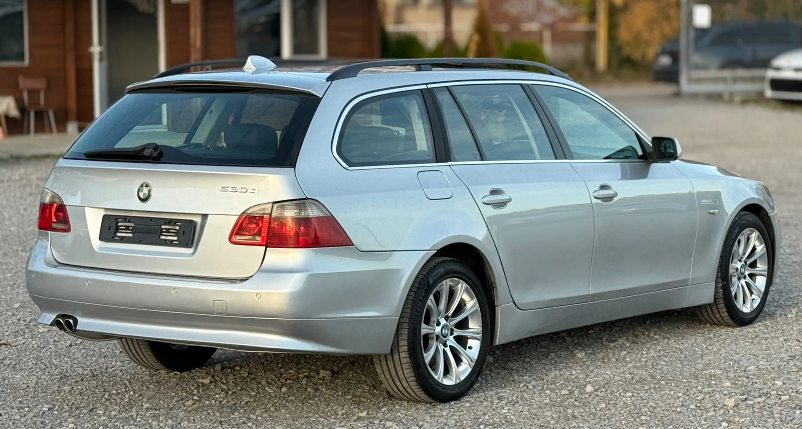 BMW 530 3.0D 218 * * * *  | Mobile.bg   6