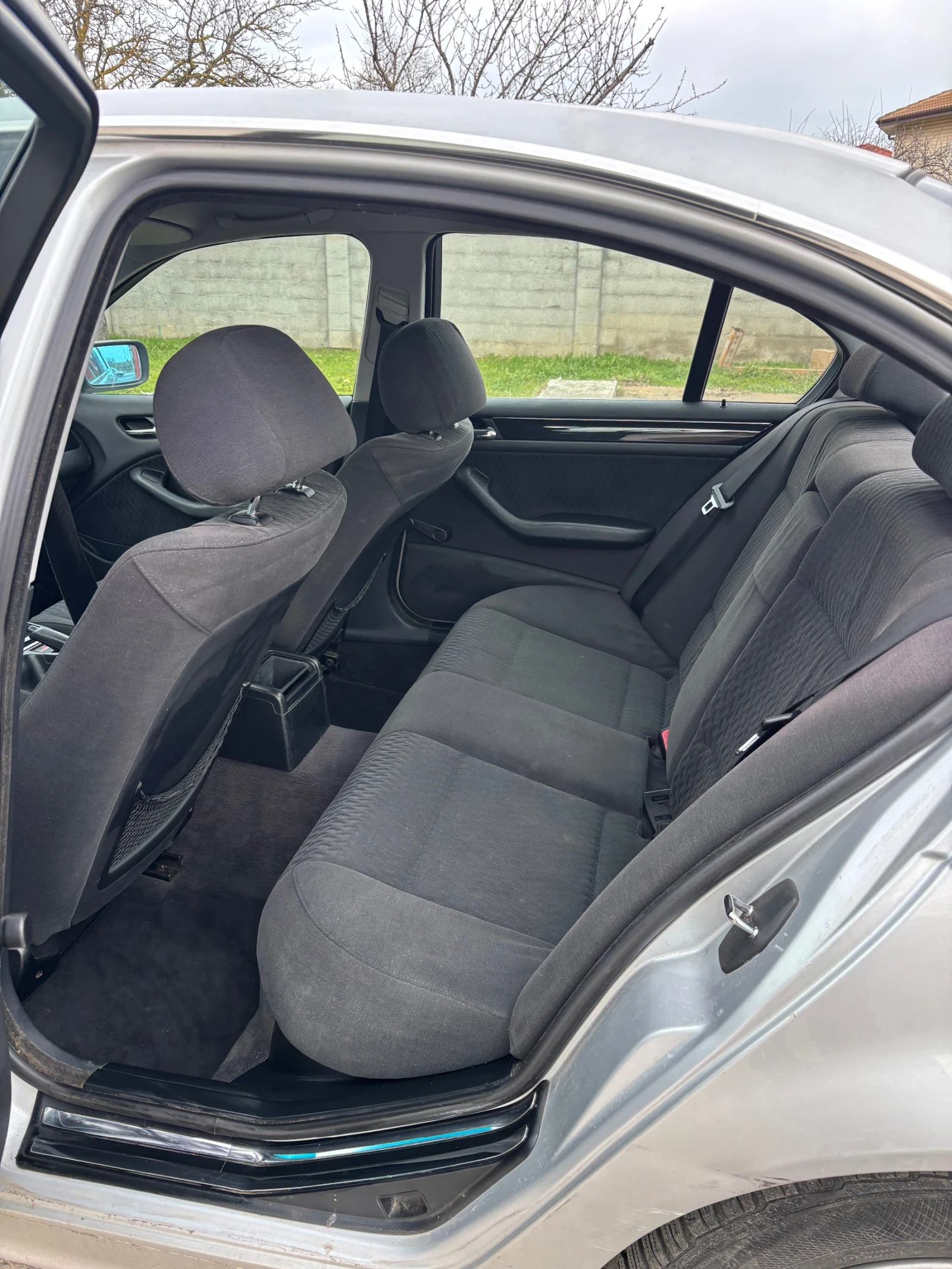 BMW 320  - изображение 7