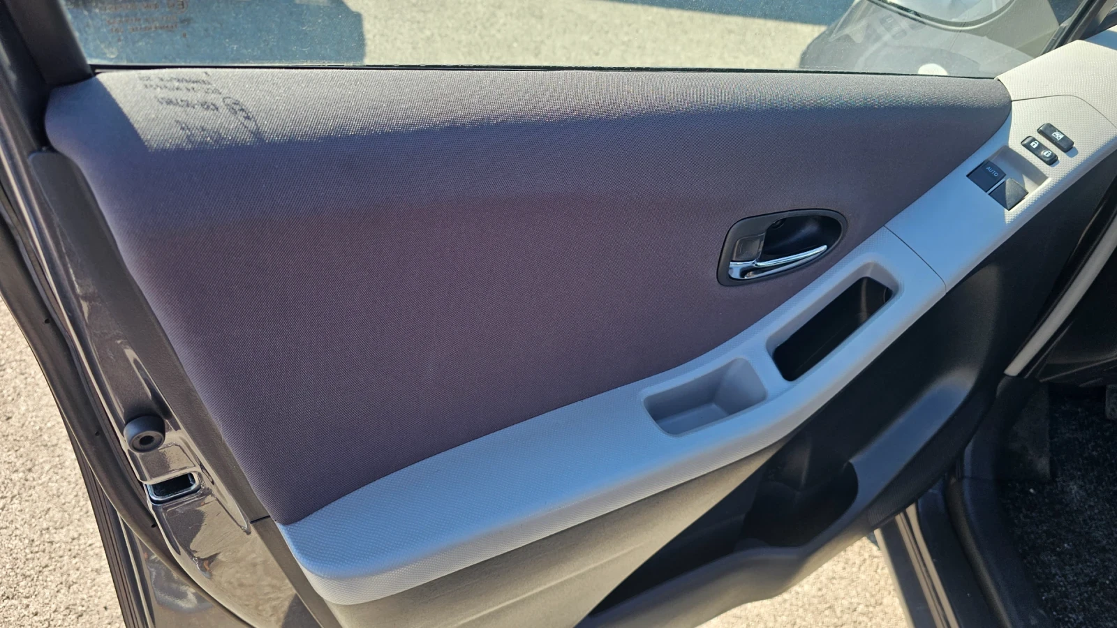 Toyota Yaris 1.3i | Mobile.bg � ����������� 9